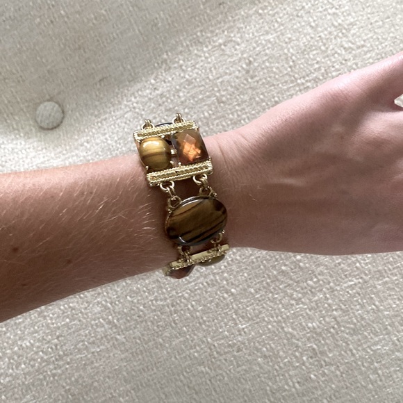 Tortoise Bracelet - Picture 3 of 3